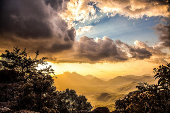 cielo al atardecer en angola