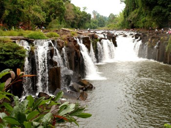 Cataratas en la Meseta de Bolaven